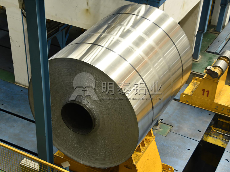 貨車(chē)頂棚用3003鋁卷：超寬定制，開(kāi)啟貨運(yùn)輕量化新篇章